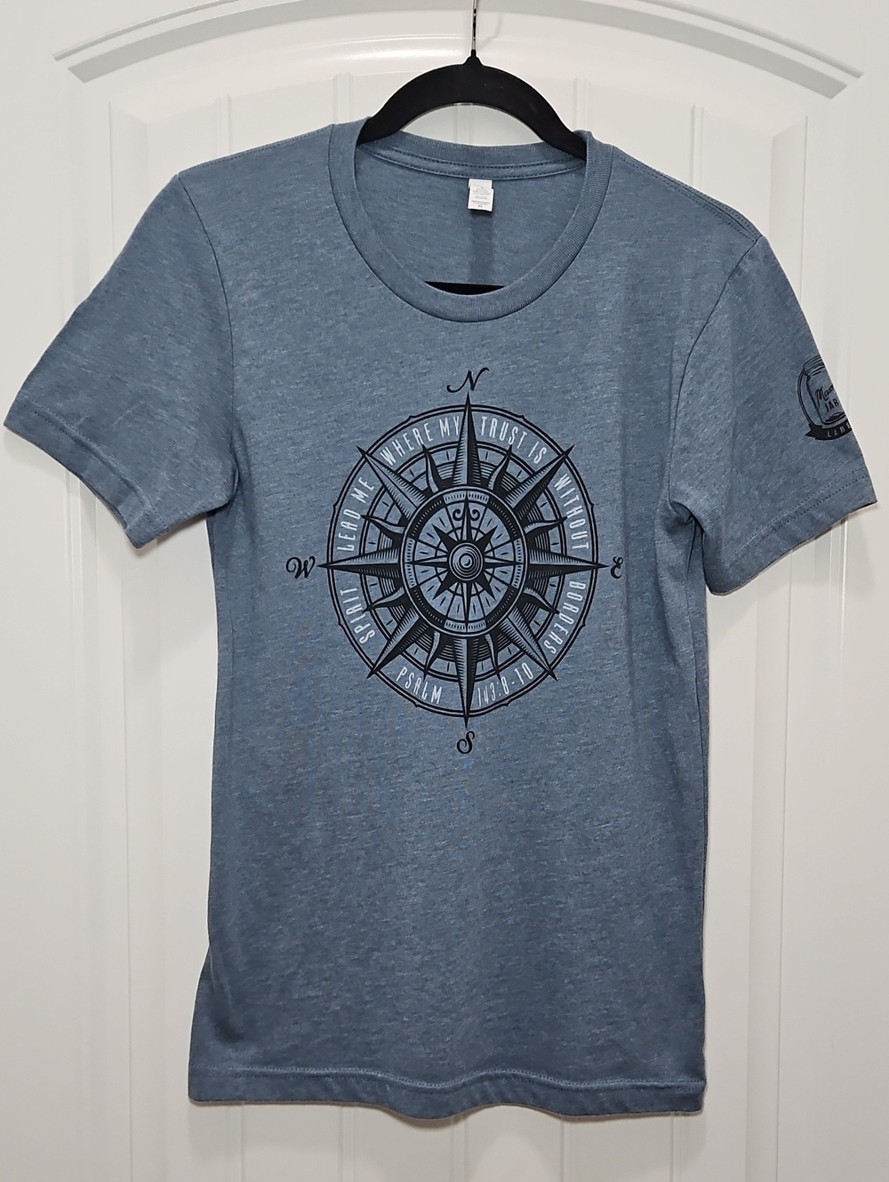 Mason Jar Label Christian Compass Graphic Tee XS Women's